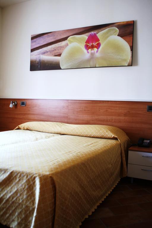 Hotel Bed&Wine Negrar Habitación foto